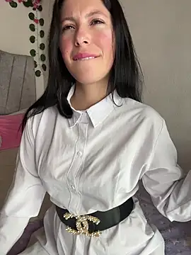 Mia salinass online show from February 16, 2026, 4:49 pm