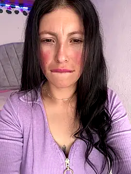 Snapshot of Mia_salinass chatting on September 24, 2025, 5:30 pm Mia salinass online show from September 24, 2025, 5:30 pm