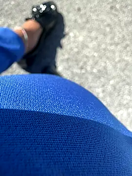 BabyLeopard online show from September 25, 2025, 10:21 am