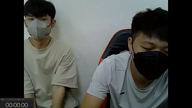 zhu000000 online show from September 11, 2025, 4:45 am