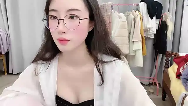 Snapshot of Freya7777 chatting on November 14, 2025, 2:43 pm Freya7777 online show from November 14, 2025, 2:43 pm