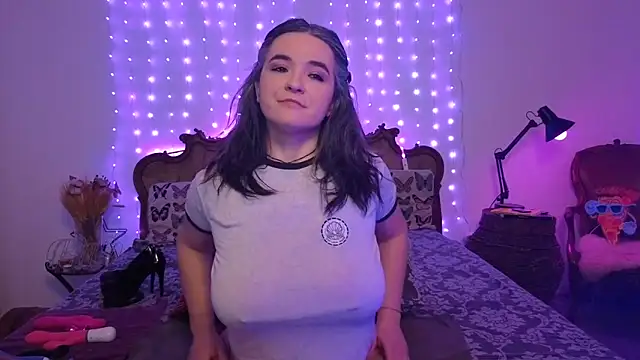 SilkenSin online show from April 11, 2026, 4:53 am