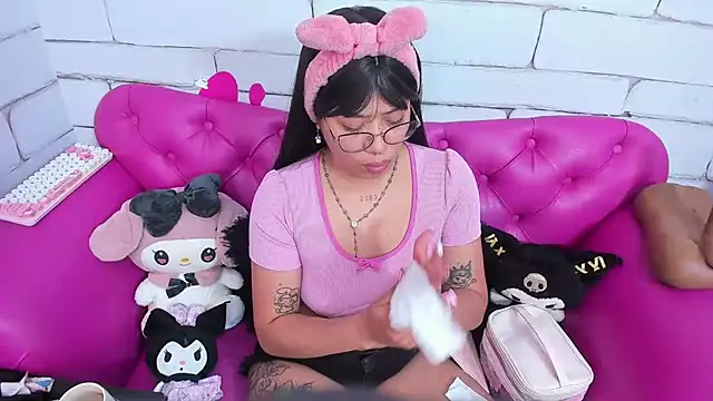 Snapshot of SafiroAgataaa chatting on October 31, 2025, 10:16 pm SafiroAgataaa online show from October 31, 2025, 10:16 pm