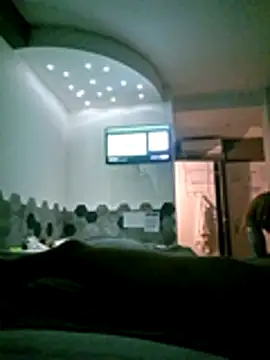 zaikman19 online show from May 5, 2026, 3:53 am
