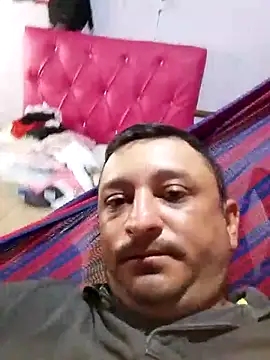 Snapshot of arnaldof50 chatting on October 13, 2025, 8:32 pm arnaldof50 online show from October 13, 2025, 8:32 pm