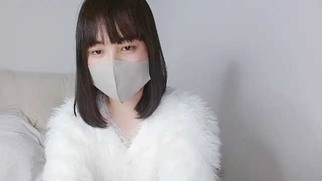 Snapshot of Zinzin_chan chatting on November 26, 2025, 3:01 pm Zinzin chan online show from November 26, 2025, 3:01 pm