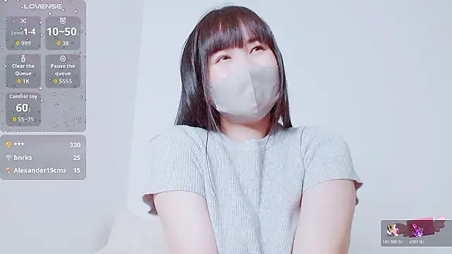 Snapshot of Zinzin_chan chatting on April 18, 2026, 7:58 pm Zinzin chan online show from April 18, 2026, 7:58 pm
