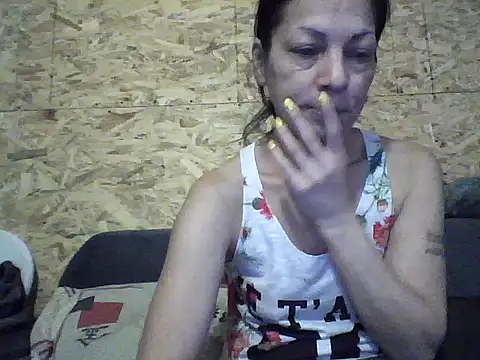 Snapshot of Milana38 chatting on November 10, 2025, 4:45 pm Milana38 online show from November 10, 2025, 4:45 pm