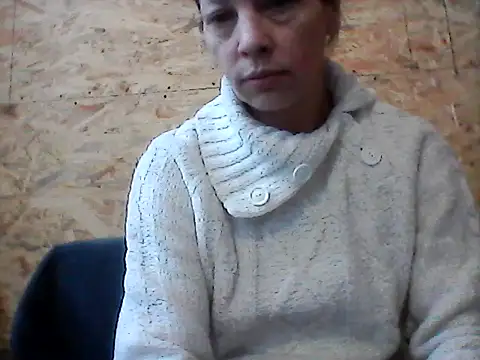 Snapshot of Milana38 chatting on November 22, 2025, 10:03 am Milana38 online show from November 22, 2025, 10:03 am