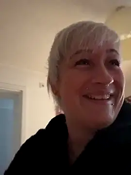 Snapshot of Rozendefotz chatting on November 27, 2025, 7:31 am Rozendefotz online show from November 27, 2025, 7:31 am