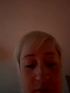 Snapshot of Rozendefotz chatting on December 3, 2025, 7:08 am Rozendefotz online show from December 3, 2025, 7:08 am