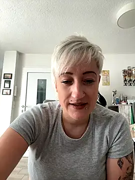 Snapshot of Rozendefotz chatting on September 20, 2025, 8:08 am Rozendefotz online show from September 20, 2025, 8:08 am