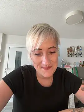 Snapshot of Rozendefotz chatting on September 14, 2025, 11:32 am Rozendefotz online show from September 14, 2025, 11:32 am