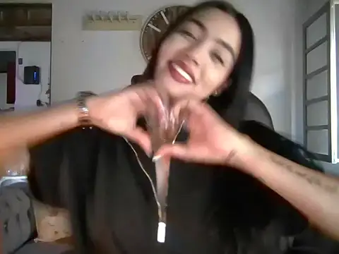 Snapshot of emilylope chatting on December 1, 2025, 10:32 pm emilylope online show from December 1, 2025, 10:32 pm