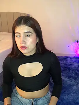 Snapshot of BrunnetAri_ chatting on October 10, 2025, 3:24 pm BrunnetAri online show from October 10, 2025, 3:24 pm