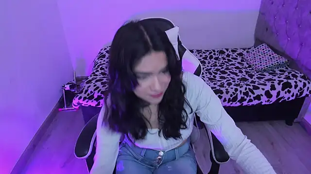 Snapshot of megaan_cb chatting on November 26, 2025, 1:44 pm megaan cb online show from November 26, 2025, 1:44 pm