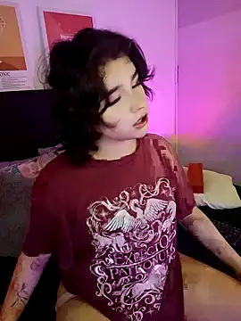 Snapshot of damienbeltmonth chatting on November 9, 2025, 9:08 pm damienbeltmonth online show from November 9, 2025, 9:08 pm