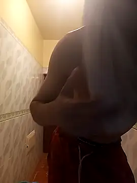 Snapshot of boy_arabe_20 chatting on October 1, 2025, 3:00 am boy arabe 20 online show from October 1, 2025, 3:00 am