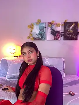 KimTayloor1 online show from October 28, 2025, 7:24 pm