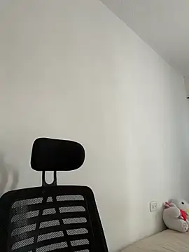 aliciia 23 online show from November 16, 2025, 8:46 pm