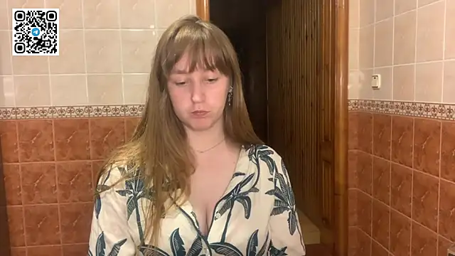 Snapshot of MaroonMoon_ chatting on September 20, 2025, 7:30 pm MaroonMoon online show from September 20, 2025, 7:30 pm