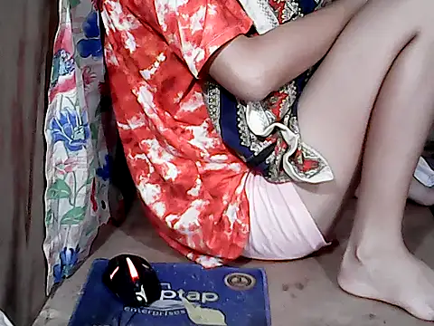 pinay-momm1682 online show from April 16, 2026, 9:39 pm