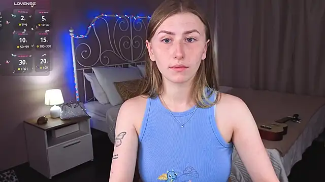 Snapshot of VesperaCeleste chatting on October 11, 2025, 5:41 am VesperaCeleste online show from October 11, 2025, 5:41 am