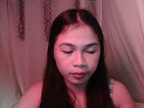 Snapshot of Zachariah_05 chatting on December 16, 2025, 1:04 pm Zachariah 05 online show from December 16, 2025, 1:04 pm