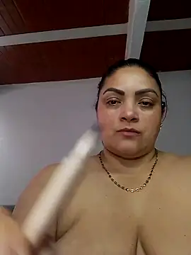 Snapshot of tiffany_Johnson1 chatting on October 10, 2025, 5:36 pm tiffany Johnson1 online show from October 10, 2025, 5:36 pm