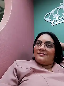 Snapshot of tiffany_Johnson1 chatting on November 19, 2025, 3:56 pm tiffany Johnson1 online show from November 19, 2025, 3:56 pm