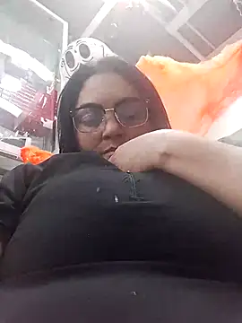 Snapshot of tiffany_Johnson1 chatting on October 3, 2025, 1:31 am tiffany Johnson1 online show from October 3, 2025, 1:31 am