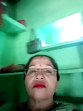 Snapshot of Manavi_x chatting on October 12, 2025, 9:54 am Manavi x online show from October 12, 2025, 9:54 am