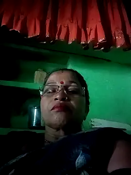 Snapshot of Manavi_x chatting on September 28, 2025, 8:21 am Manavi x online show from September 28, 2025, 8:21 am