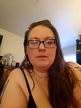 Snapshot of Yamiko42 chatting on March 8, 2026, 5:49 pm Yamiko42 online show from March 8, 2026, 5:49 pm