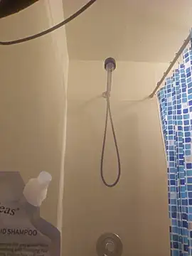 Snapshot of Yamiko42 chatting on March 5, 2026, 9:54 pm Yamiko42 online show from March 5, 2026, 9:54 pm