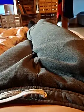 Horny mummy online show from February 26, 2026, 4:18 pm