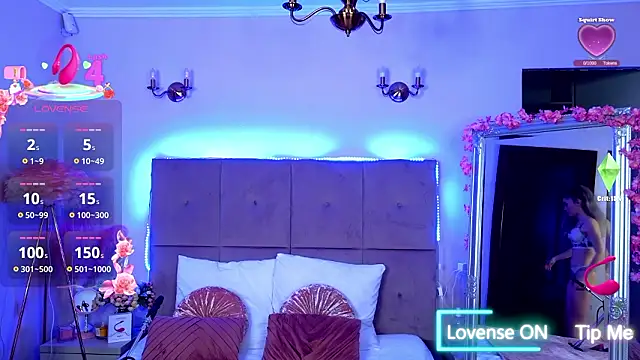 Nicole Bond online show from February 8, 2026, 4:10 am