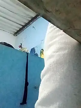 Snapshot of Srsexy18cm chatting on November 11, 2025, 10:32 am Srsexy18cm online show from November 11, 2025, 10:32 am