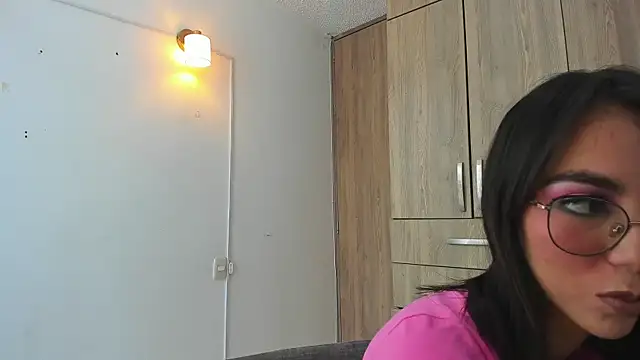 horny adiction online show from February 6, 2026, 7:32 pm