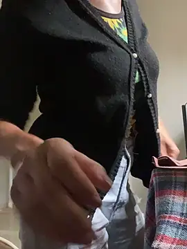 Snapshot of Bandidasexy22 chatting on December 3, 2025, 11:31 am Bandidasexy22 online show from December 3, 2025, 11:31 am