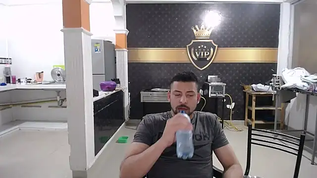 yohacriss online show from October 22, 2025, 11:47 pm