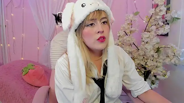 Jenny Wolridge  online show from February 7, 2026, 9:23 pm