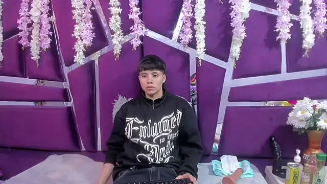 Bruno Cruzz online show from December 16, 2025, 2:38 am