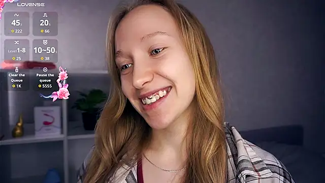 EarnestineGyllenband online show from November 13, 2025, 5:55 am