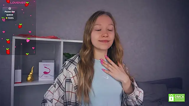 EarnestineGyllenband online show from November 22, 2025, 6:23 am