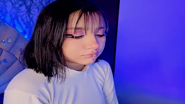 Snapshot of sophiievv chatting on June 2, 2026, 6:52 pm sophiievv online show from June 2, 2026, 6:52 pm