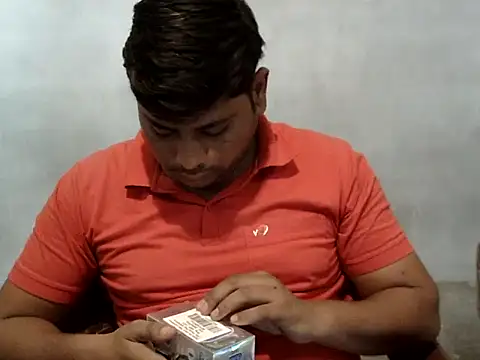 Snapshot of Ajmersingh335512 chatting on October 28, 2025, 8:02 am Ajmersingh335512 online show from October 28, 2025, 8:02 am