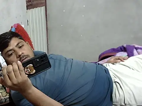 Ajmersingh335512 online show from April 4, 2026, 3:18 pm