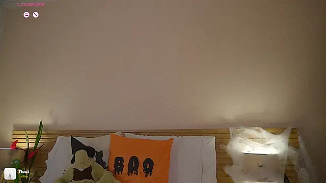 Snapshot of Seducktive chatting on October 27, 2025, 6:09 pm Seducktive online show from October 27, 2025, 6:09 pm