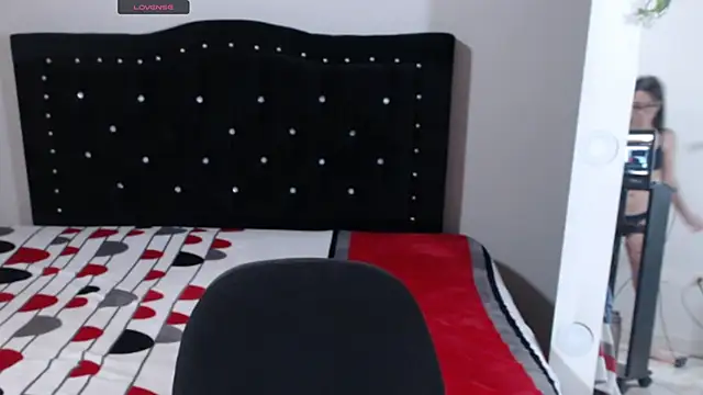 Coraline Playful online show from November 15, 2025, 6:56 pm